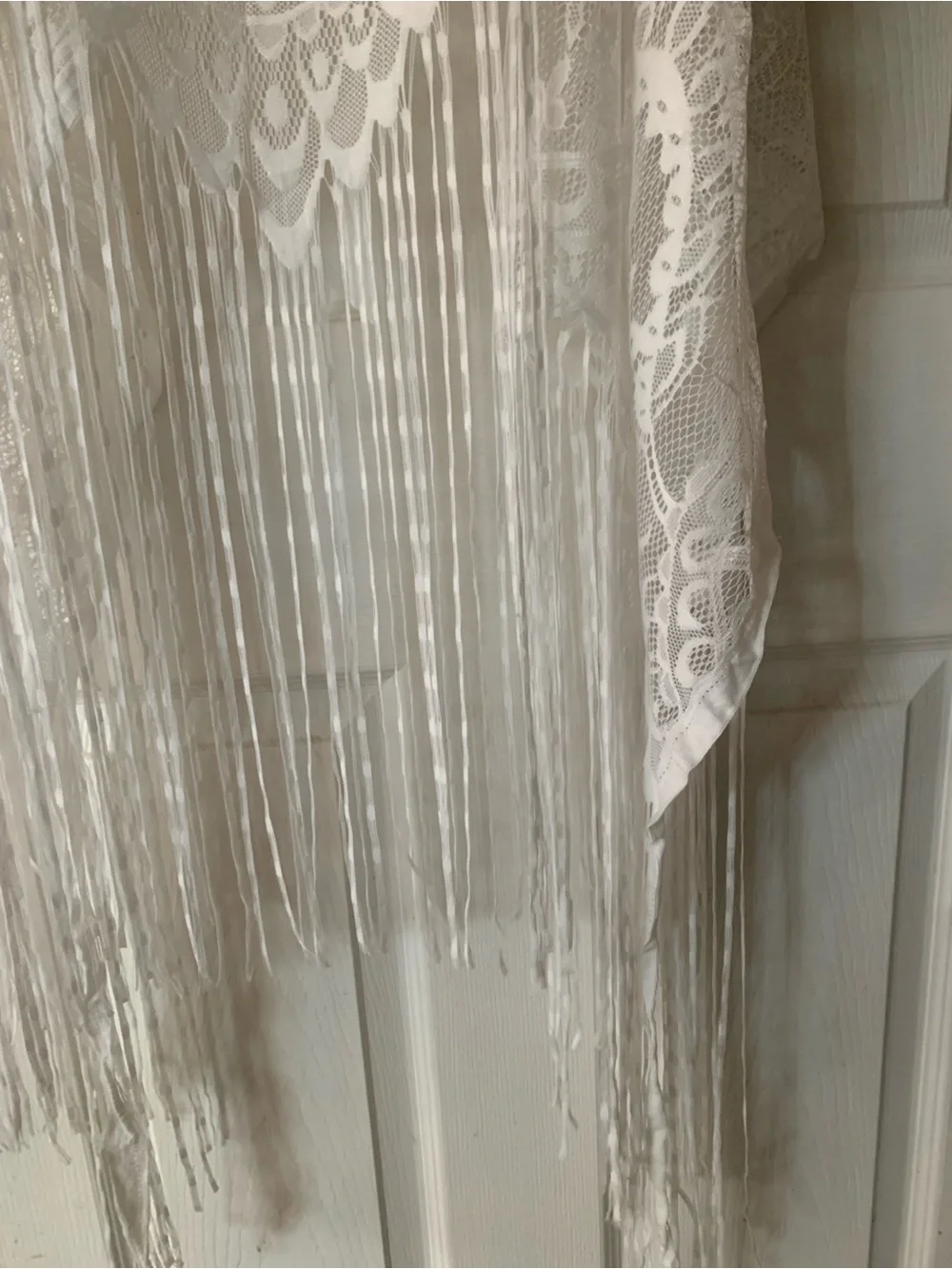 Boho White Lace High-Low Fringe Wrap